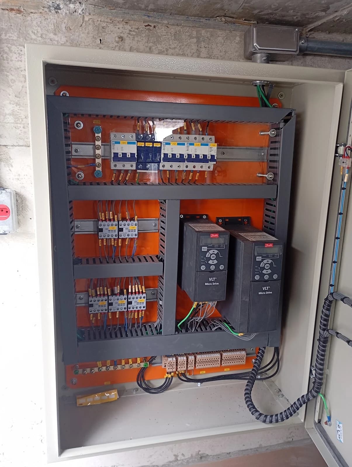 Painel elétrico e de controle